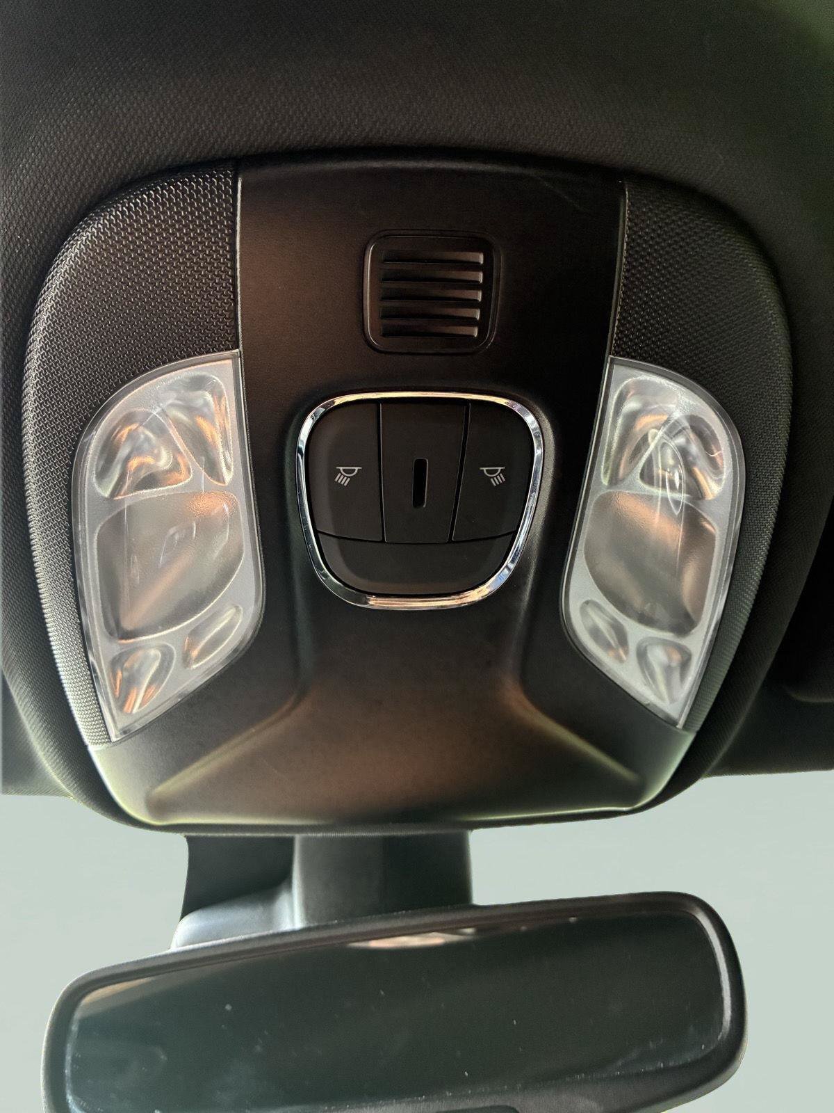 Used 2025 Jeep Compass Limited AWD/4WD image 25