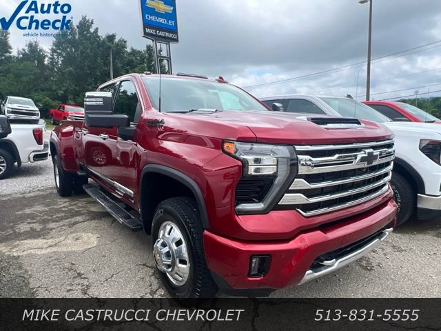 Used 2024 Chevrolet Silverado 3500 High Country w/ LPO, Dark Essentials Package AWD/4WD image 2