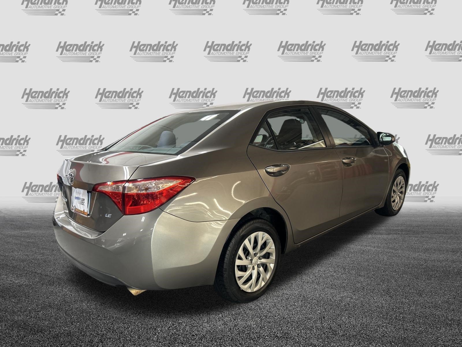 Used 2017 Toyota Corolla LE FWD image 10