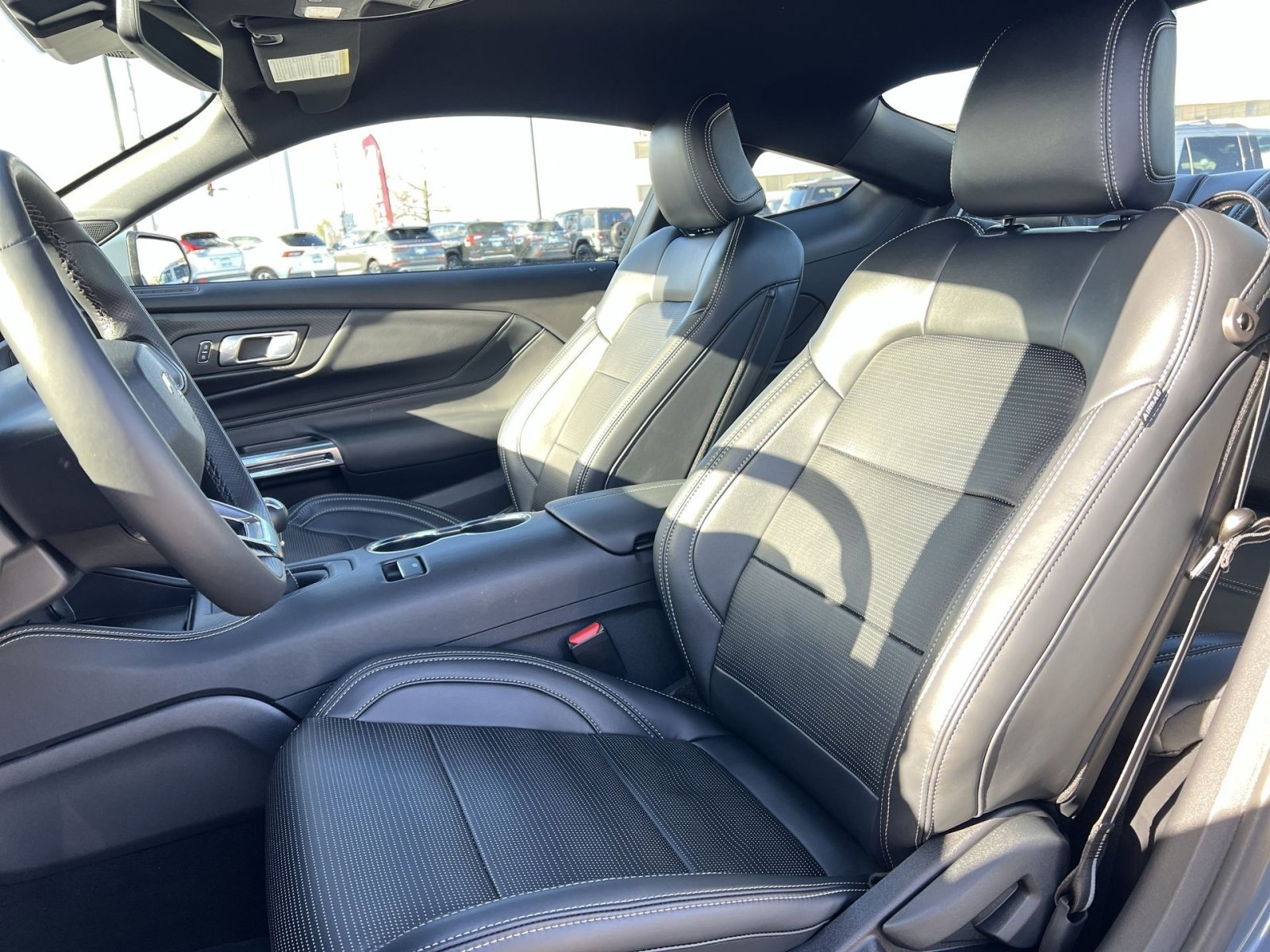 Used 2025 Ford Mustang GT Premium image 13