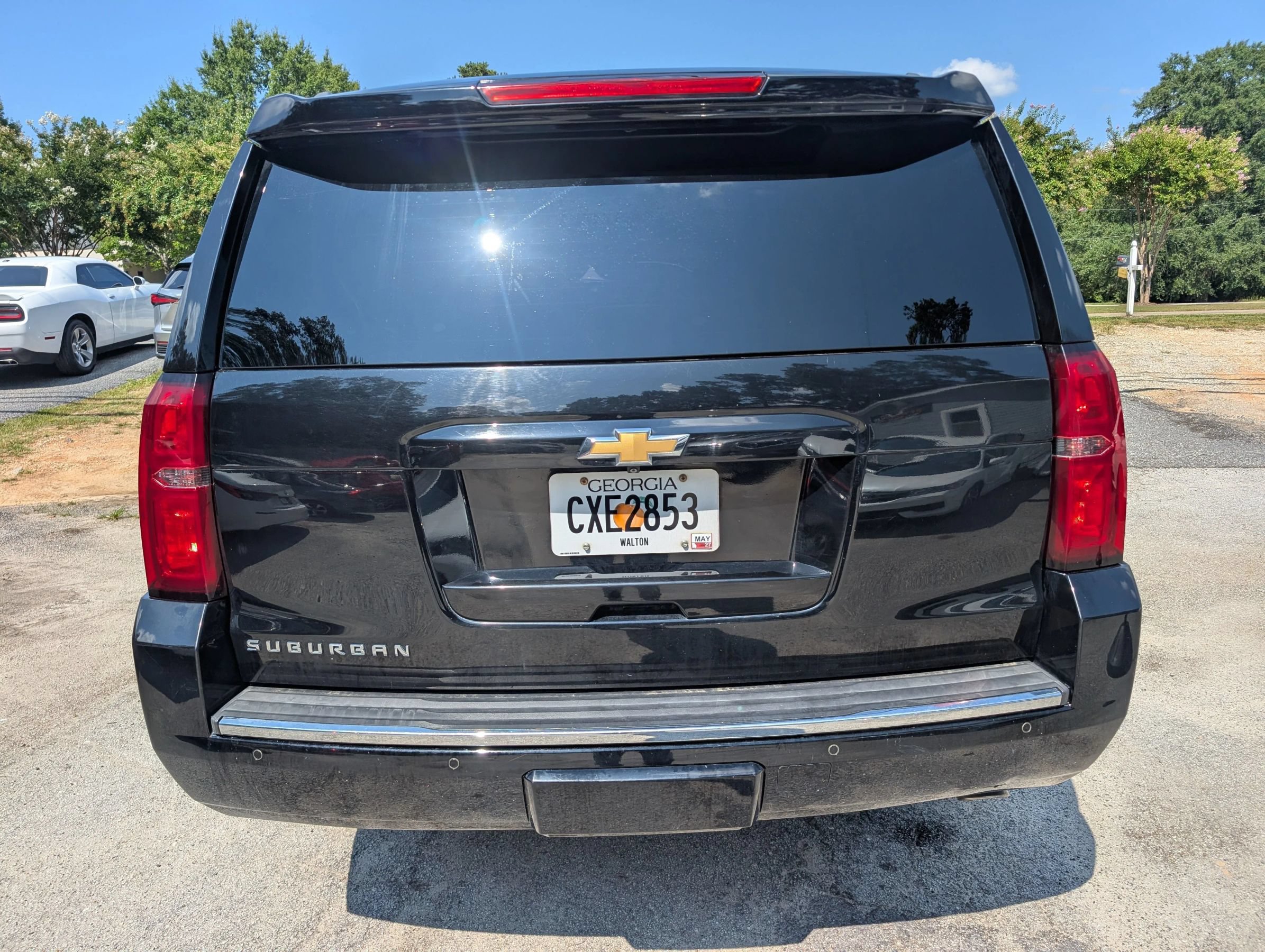 Used 2015 Chevrolet Suburban LTZ AWD/4WD image 5