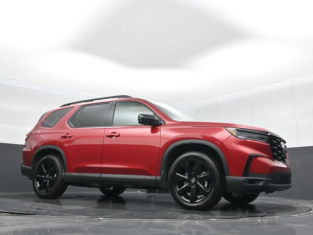 Certified 2025 Honda Pilot Black Edition image 26