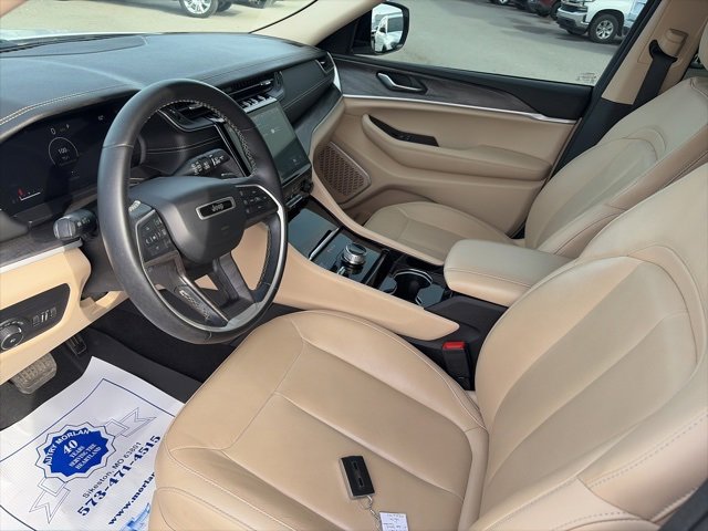 Used 2021 Jeep Grand Cherokee L Limited w/ Trailer Tow Group (B) image 16