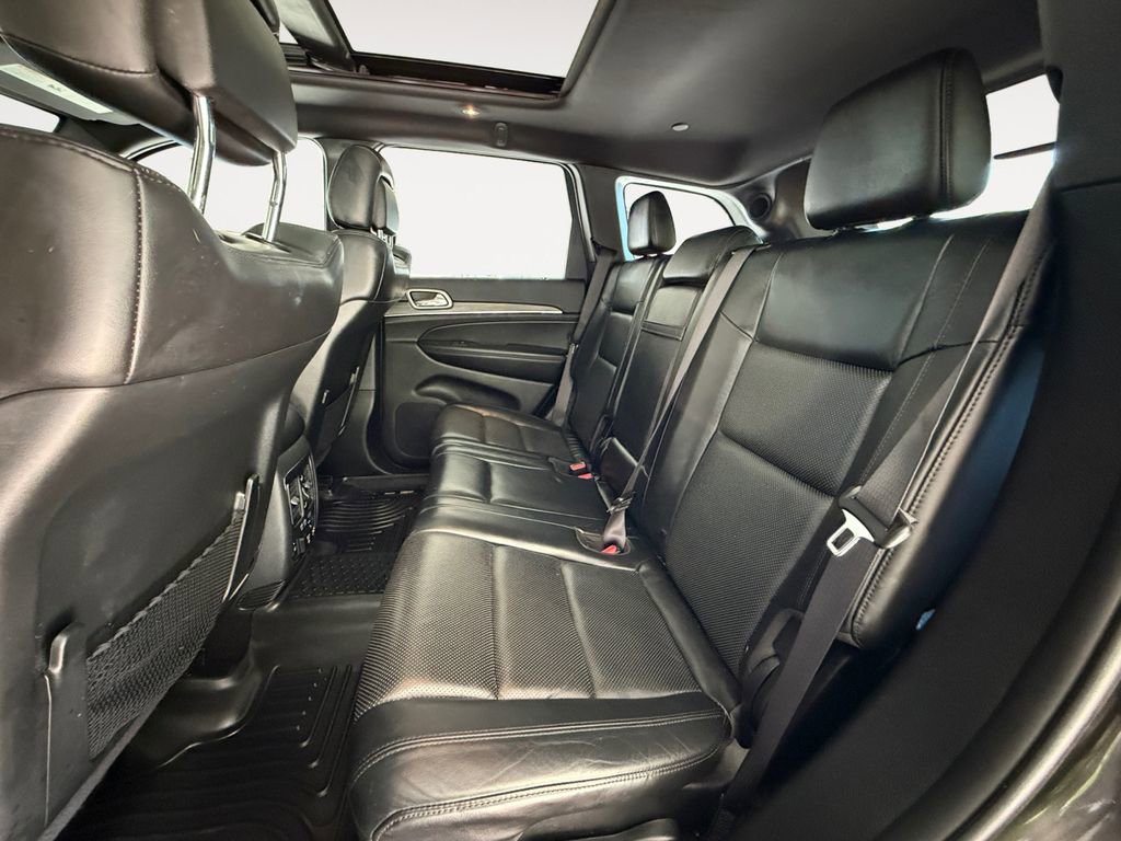 Used 2019 Jeep Grand Cherokee Limited w/ Luxury Group II AWD/4WD image 15