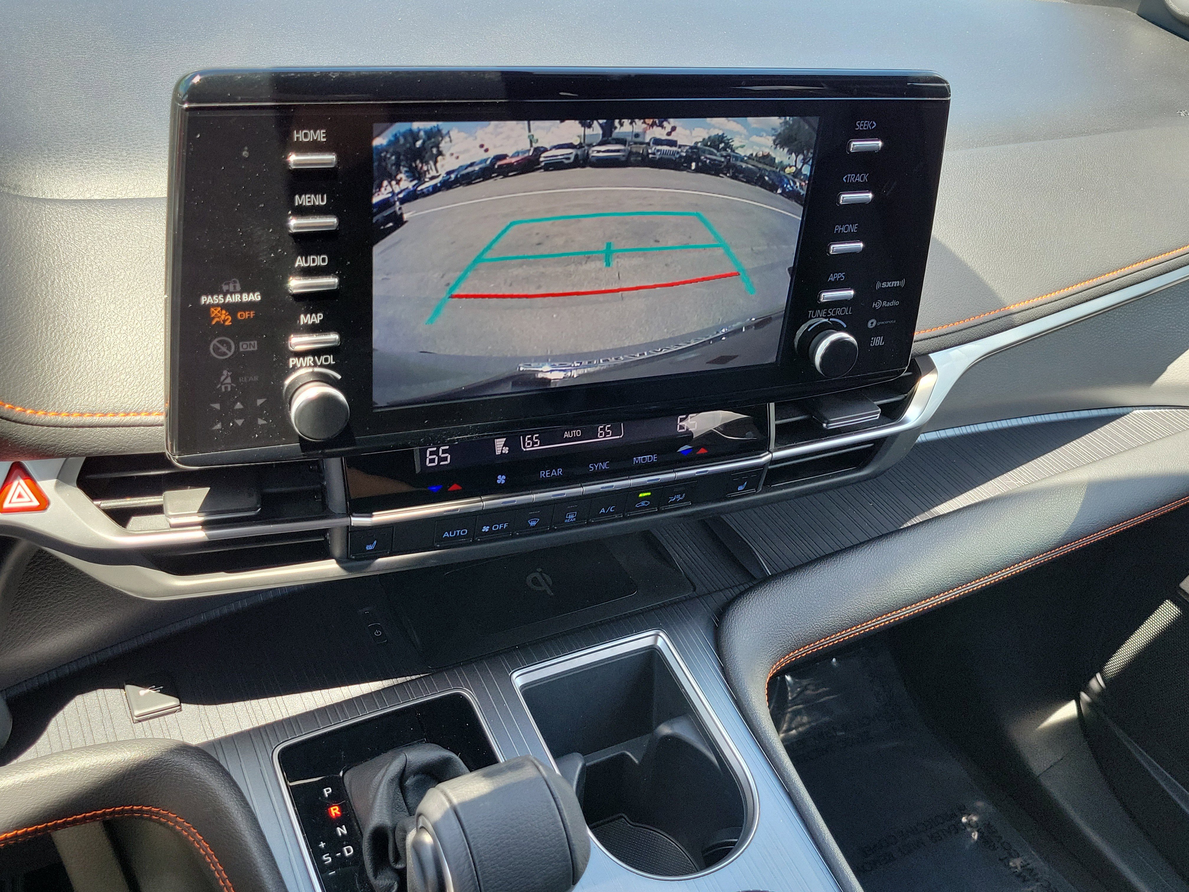 Used 2024 Toyota Sienna XSE w/ XSE Plus Package AWD/4WD image 26