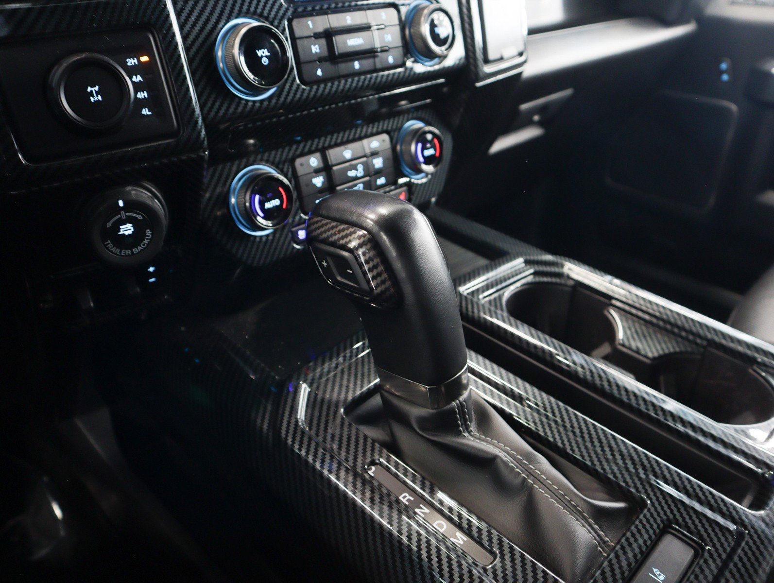 Used 2019 Ford F150 Raptor w/ Equipment Group 802A Luxury image 17