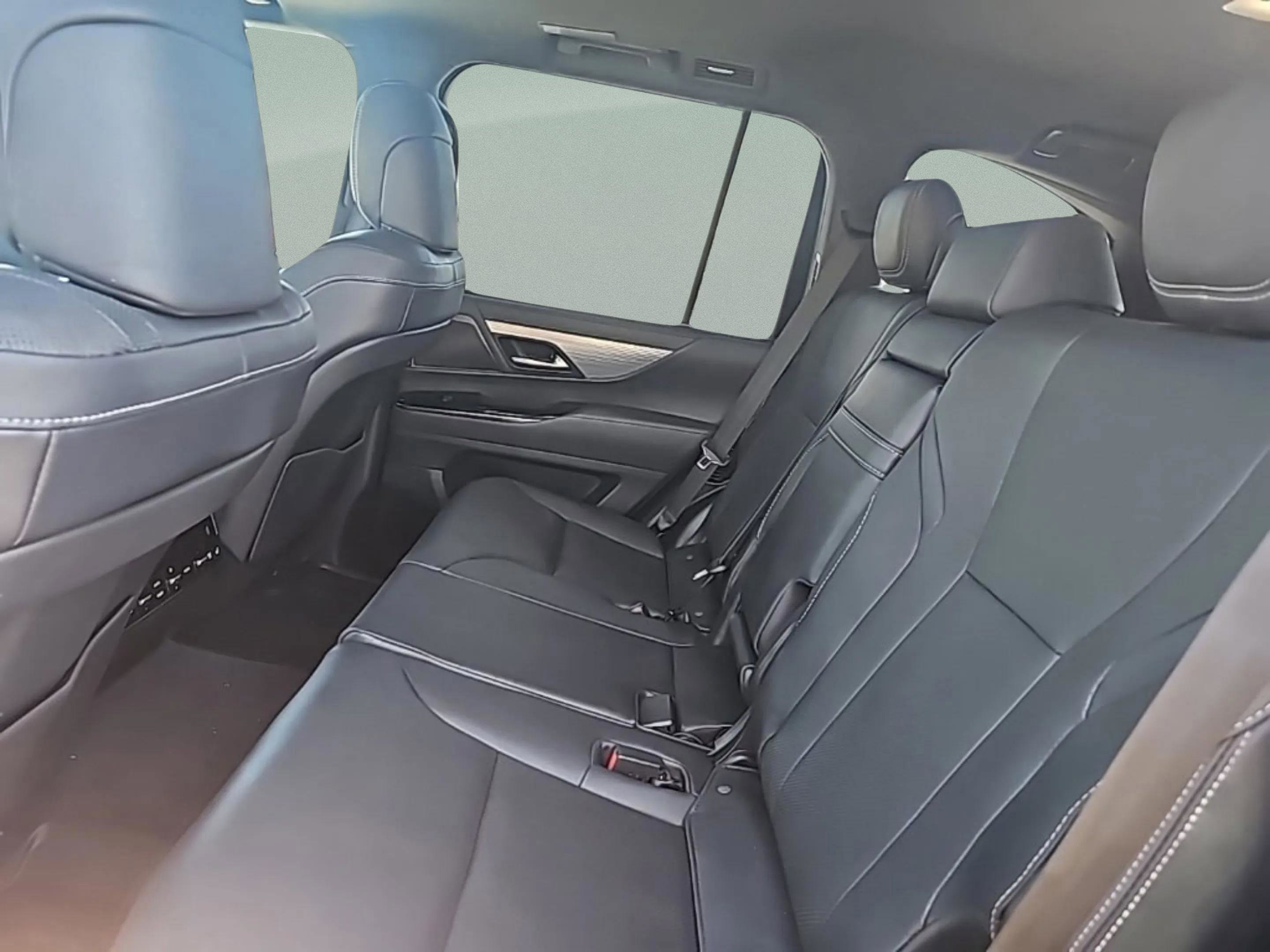 Used 2023 Lexus LX 600 F Sport AWD/4WD image 11