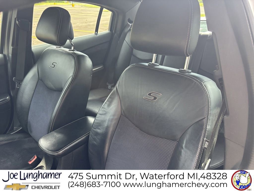 Used 2014 Chrysler 200 Limited w/ 200 Super S Group FWD image 14