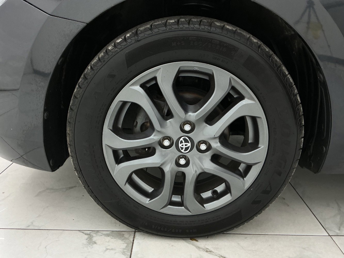 Used 2019 Toyota Yaris LE FWD image 47