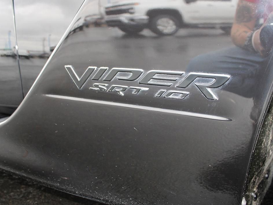 Used 2006 Dodge Viper SRT-10 RWD image 13
