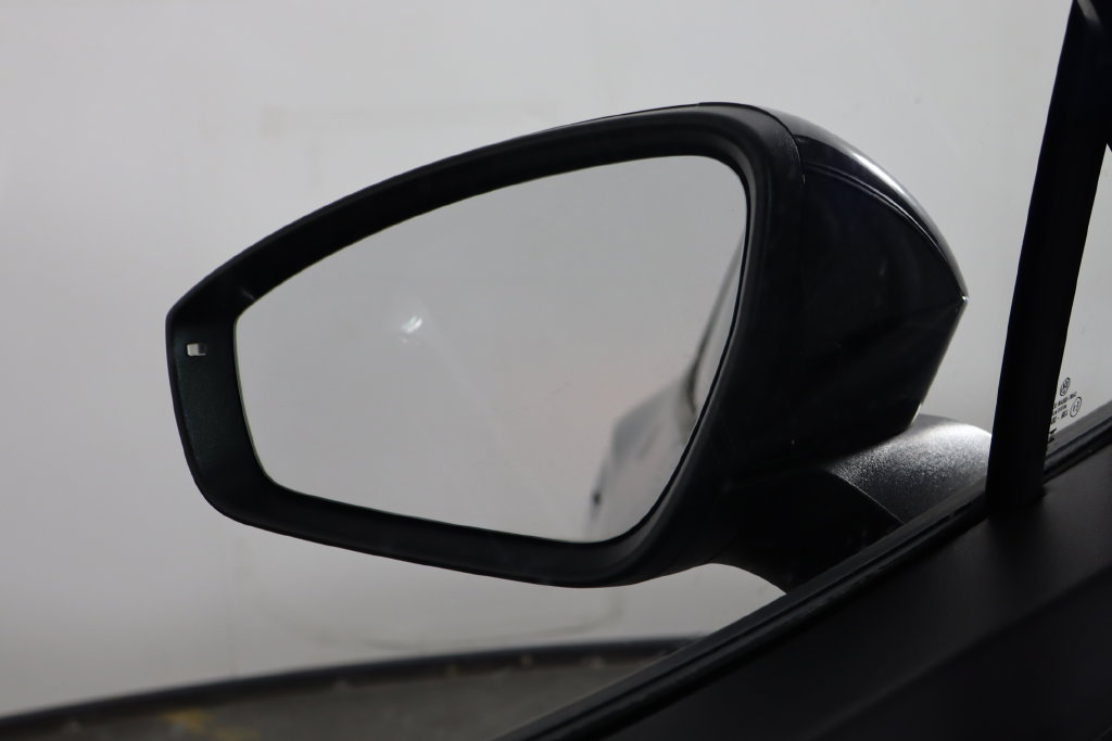 Used 2023 Volkswagen ID.4 S RWD image 38