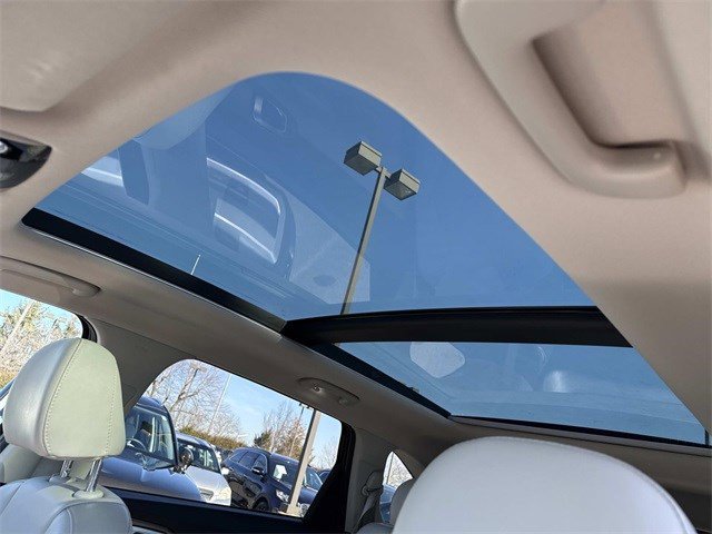 Used 2022 Kia Sorento SX image 16