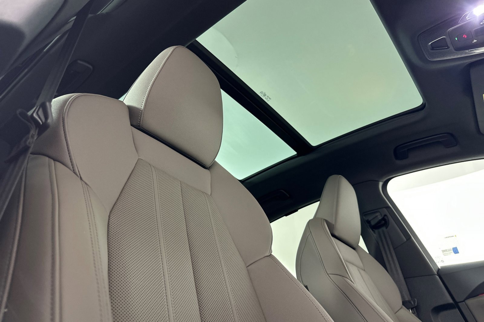 New 2025 Audi Q5 Premium Plus image 16