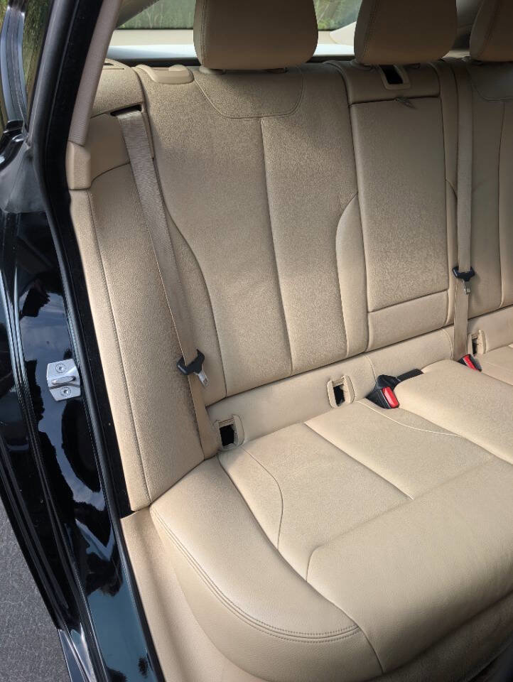 Used 2014 BMW 328i Gran Turismo xDrive image 13