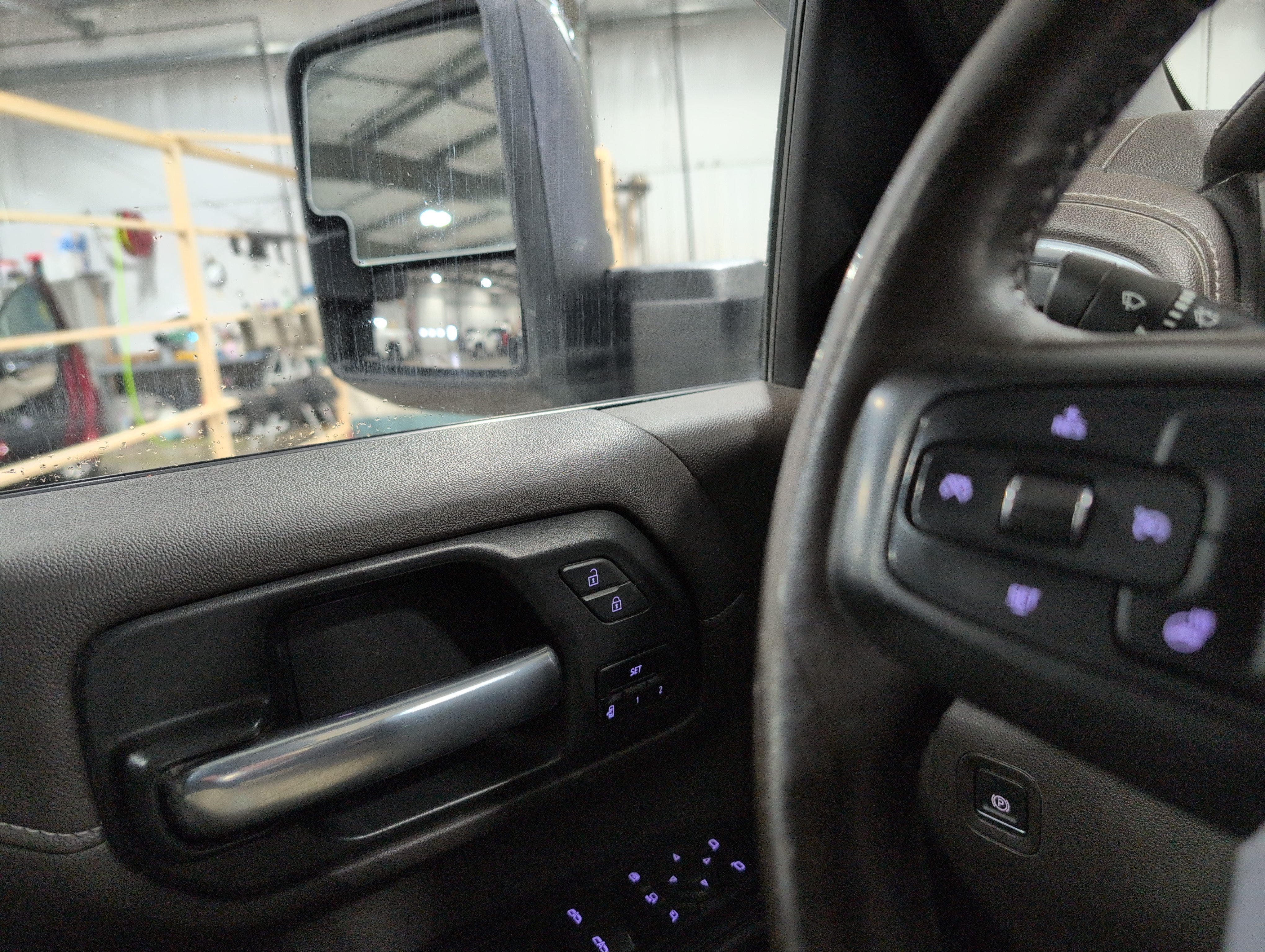 Used 2021 GMC Sierra 2500 SLT w/ SLT Premium Package AWD/4WD image 19