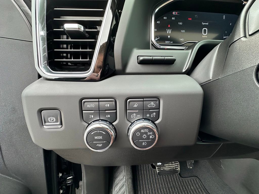 Used 2025 GMC Sierra 1500 Denali Ultimate image 3
