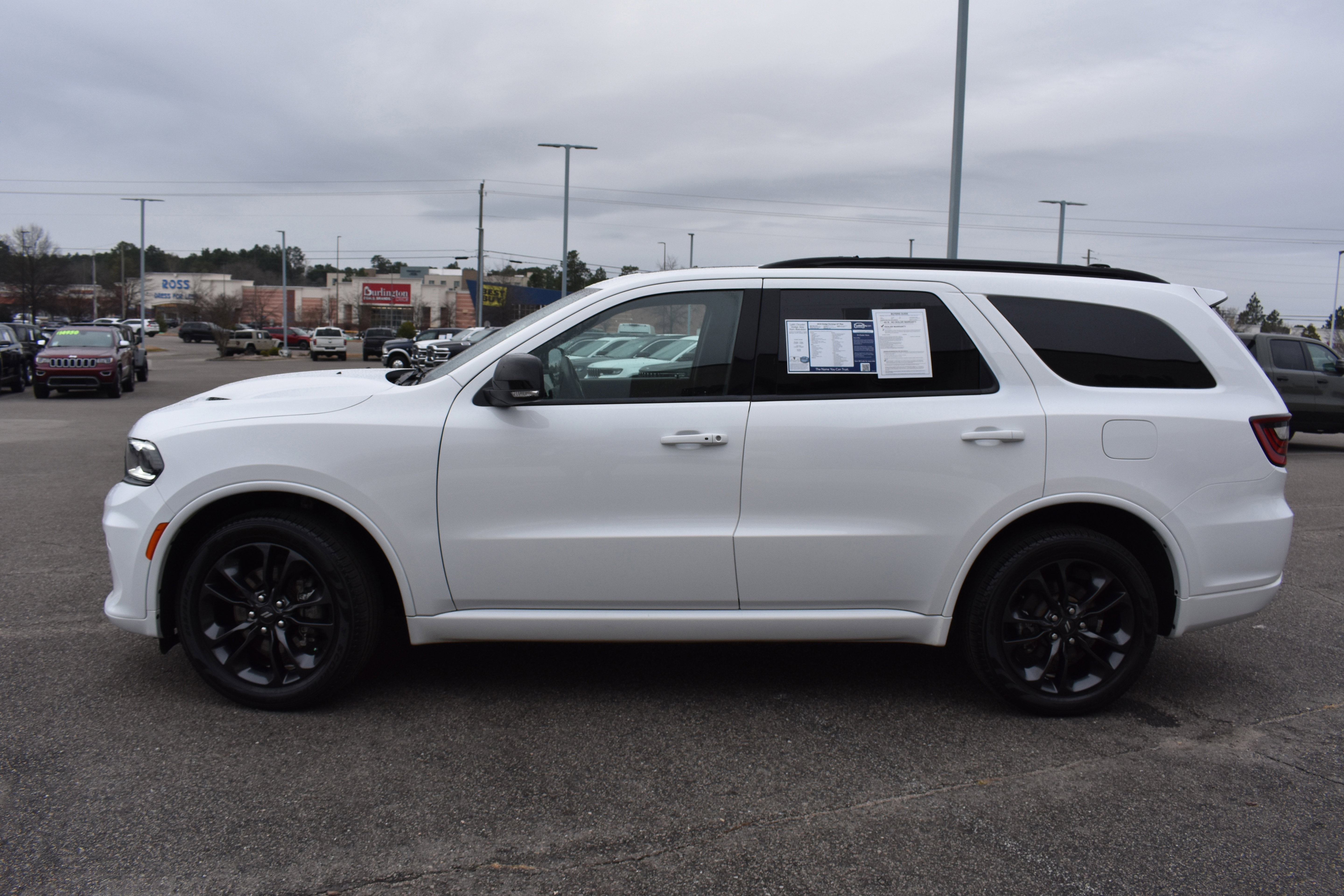 Used 2024 Dodge Durango GT image 6