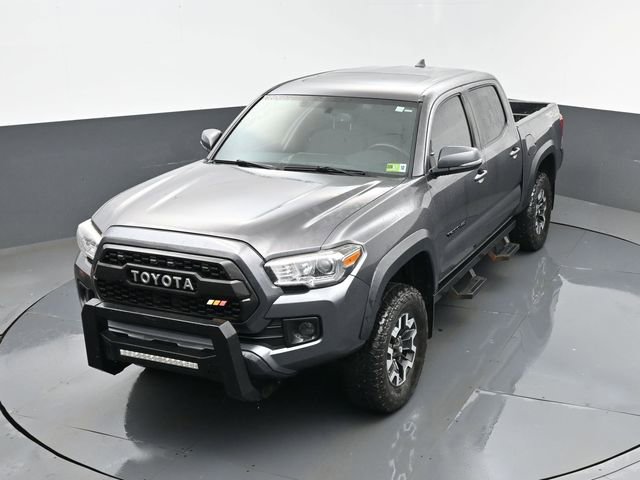 Used 2016 Toyota Tacoma TRD Off-Road w/ Premium & Technology Package AWD/4WD image 20