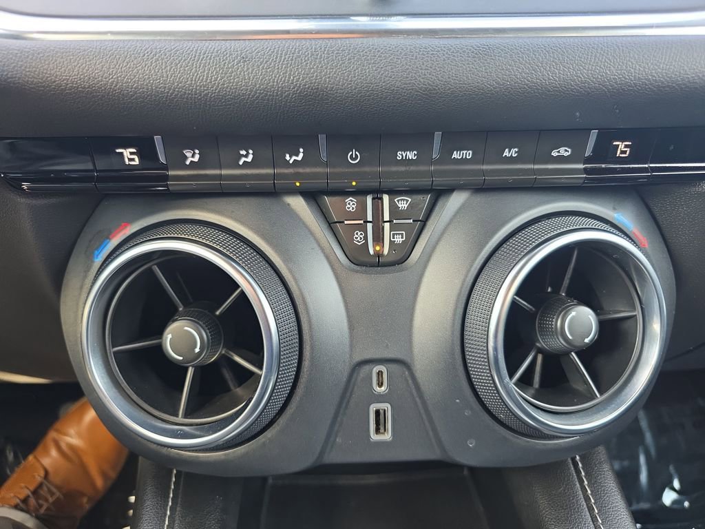 Certified 2023 Chevrolet Blazer LT image 21