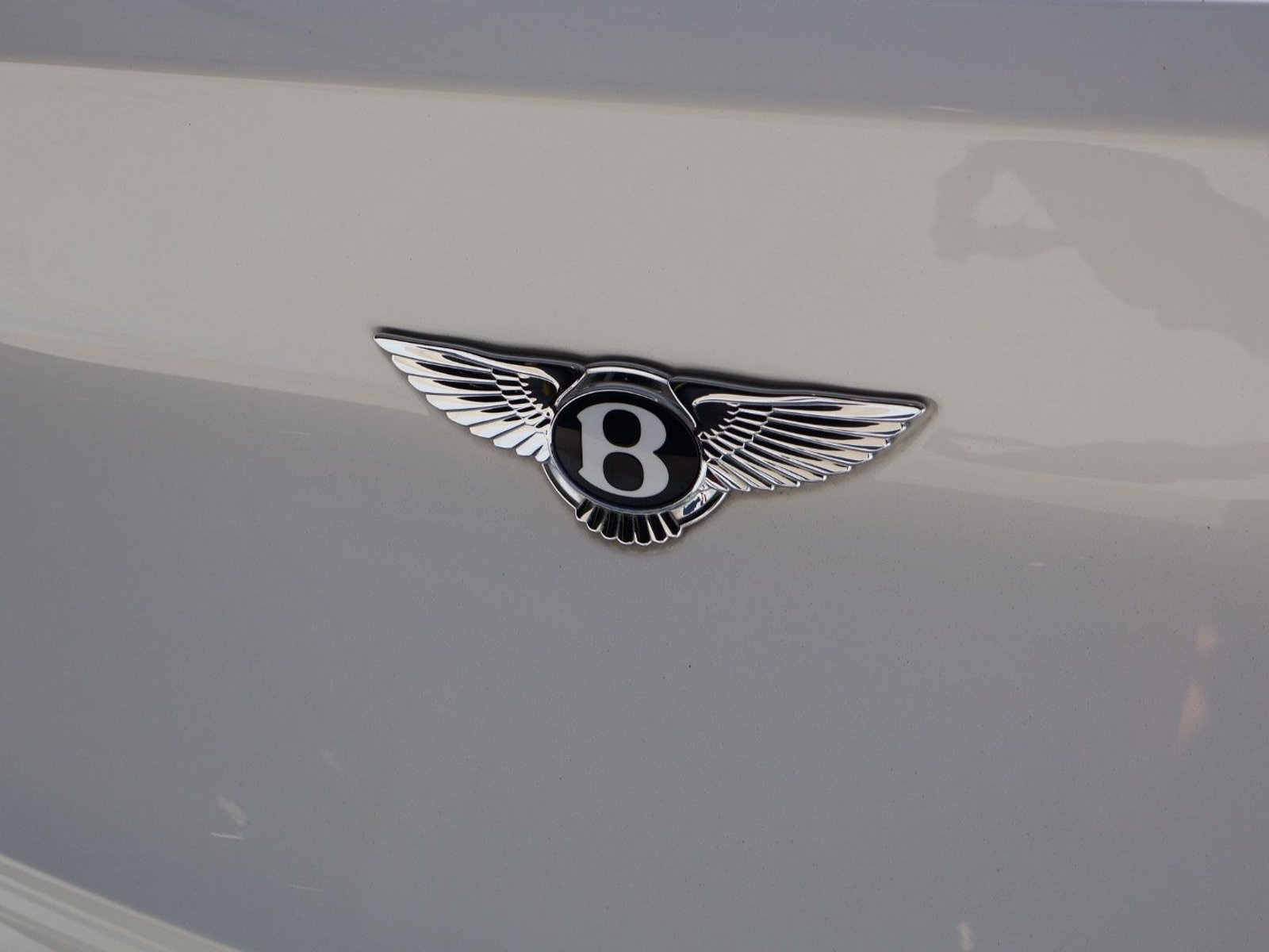 Certified 2023 Bentley Bentayga AWD/4WD image 13