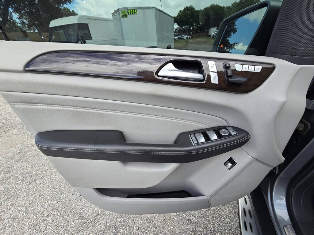 Used 2015 Mercedes-Benz ML 250 BlueTEC 4MATIC image 9