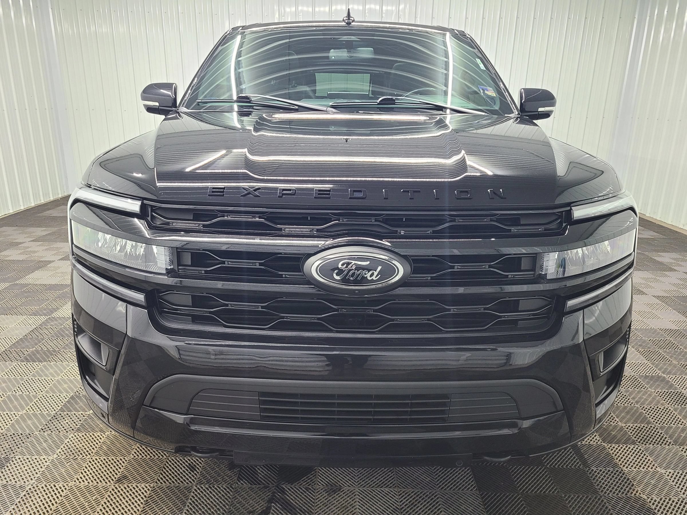 Used 2022 Ford Expedition Max Limited AWD/4WD image 6
