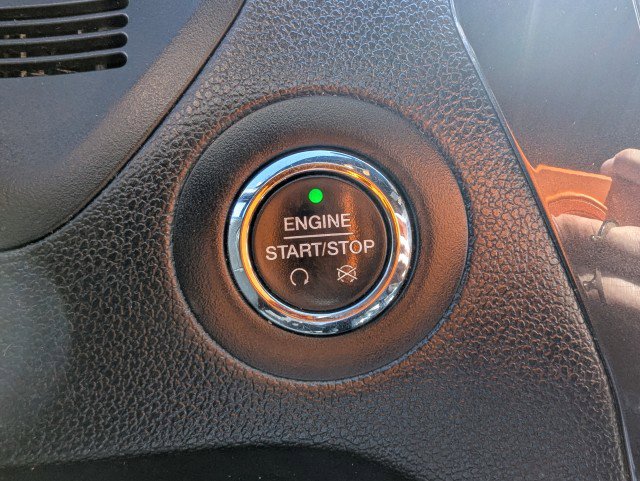 Used 2016 Ford Explorer XLT w/ Equipment Group 202A image 17