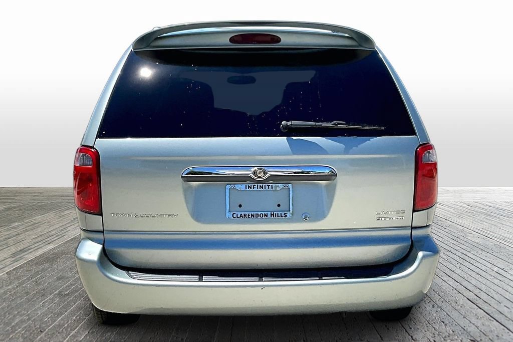 Used 2004 Chrysler Town & Country Limited w/ Trailer Tow Group AWD/4WD image 7