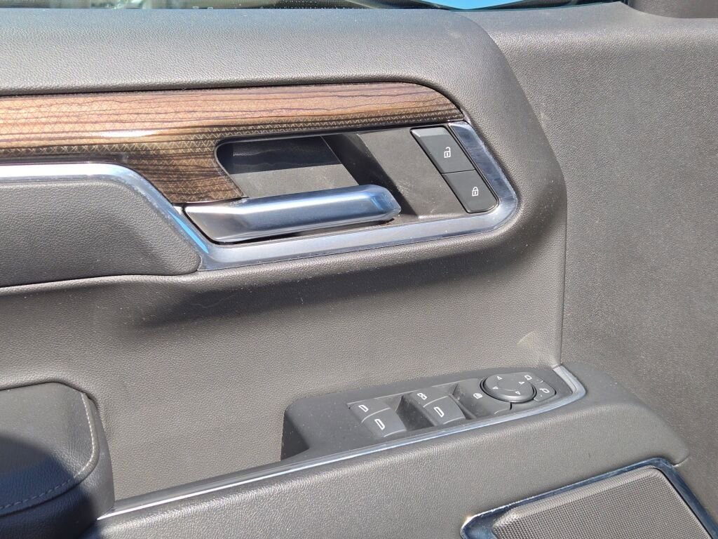 Used 2024 Chevrolet Silverado 1500 LT image 18