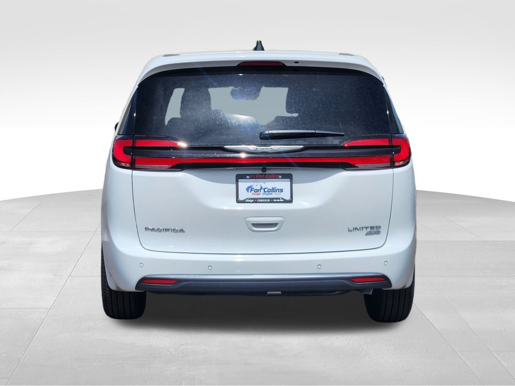 New 2026 Chrysler Pacifica Limited AWD/4WD image 6