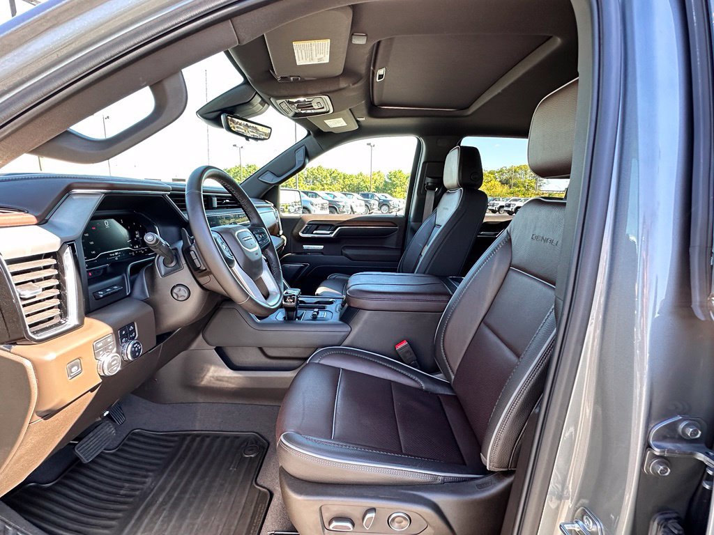 Certified 2025 GMC Sierra 1500 Denali w/ Denali Reserve Package AWD/4WD image 19