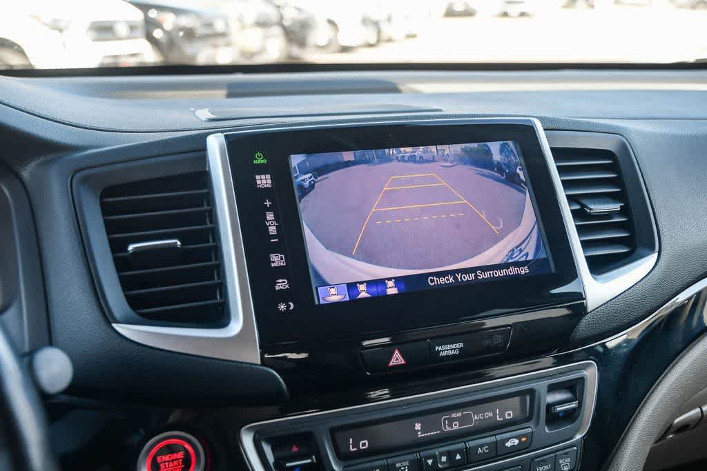 Used 2016 Honda Pilot Touring image 24