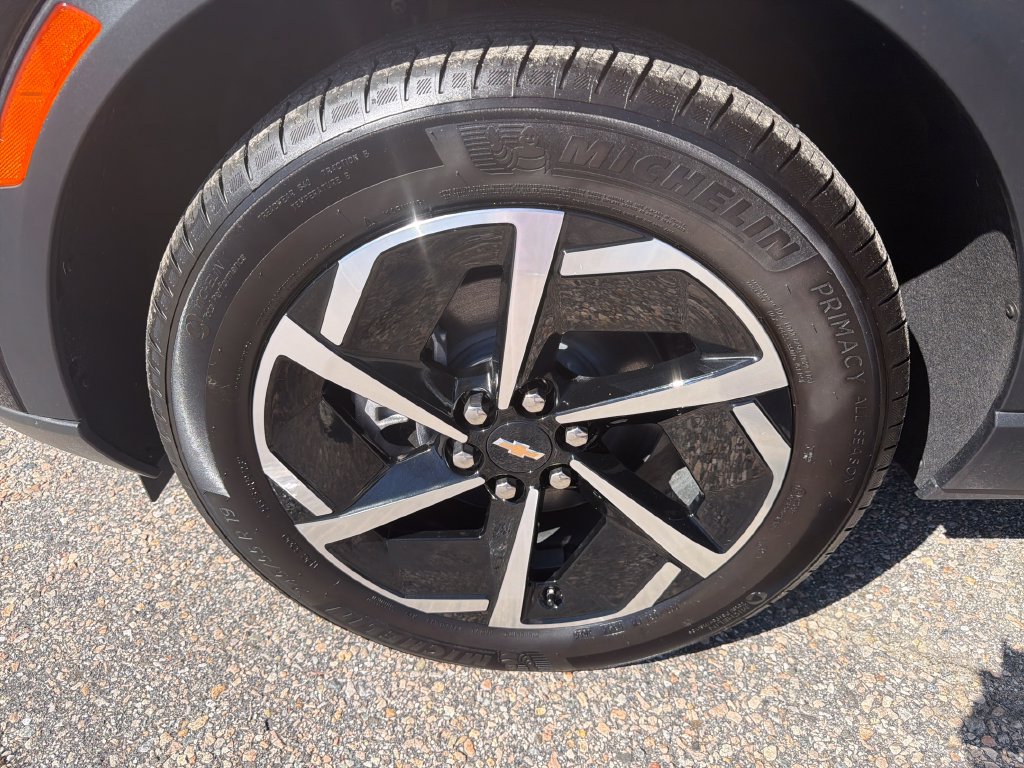 New 2026 Chevrolet Equinox EV LT AWD/4WD image 28