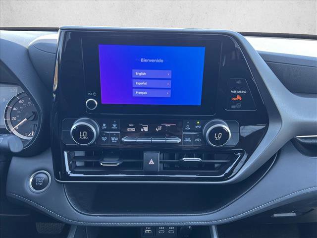 Certified 2025 Toyota Highlander LE image 13
