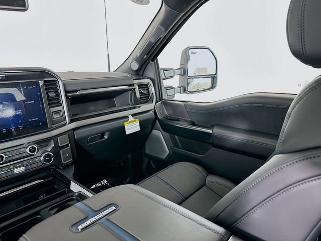 New 2026 Ford F450 Platinum w/ FX4 Off-Road Package AWD/4WD image 25