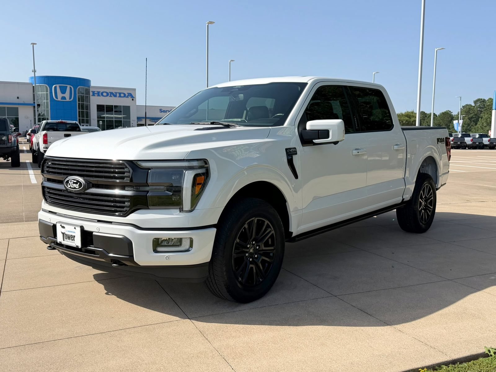 Used 2024 Ford F150 Platinum w/ FX4 Off-Road Package AWD/4WD image 3