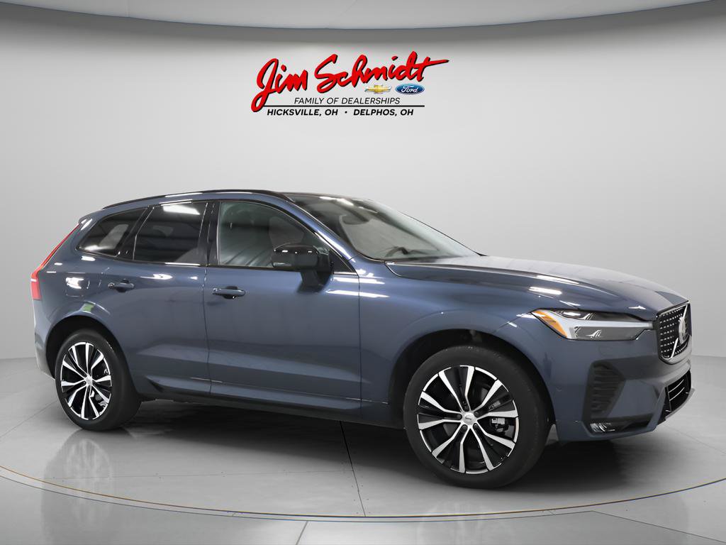 Used 2025 Volvo XC60 B5 Plus w/ Protection Package Premier AWD/4WD image 2
