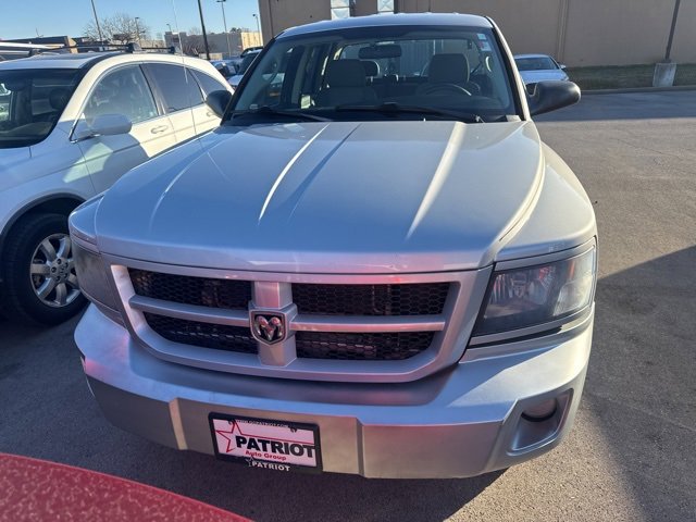 Used 2010 Dodge Dakota Big Horn image 2