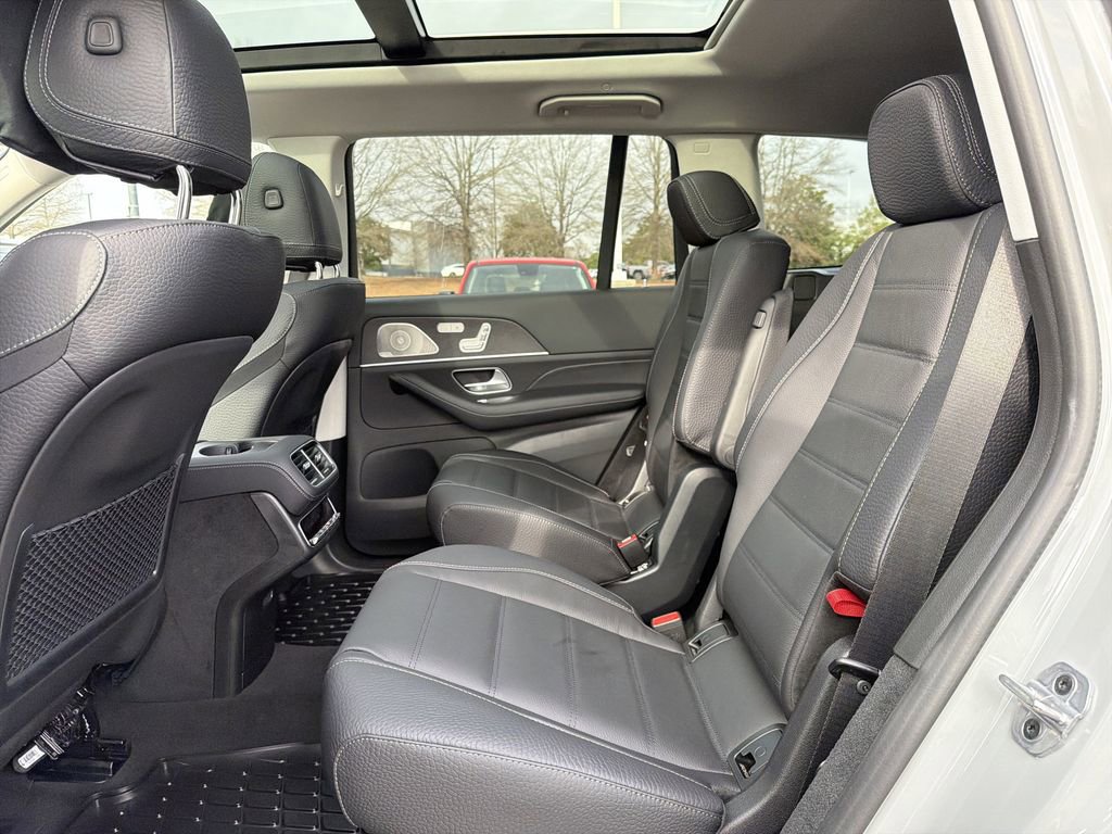 New 2026 Mercedes-Benz GLS 450 4MATIC image 14