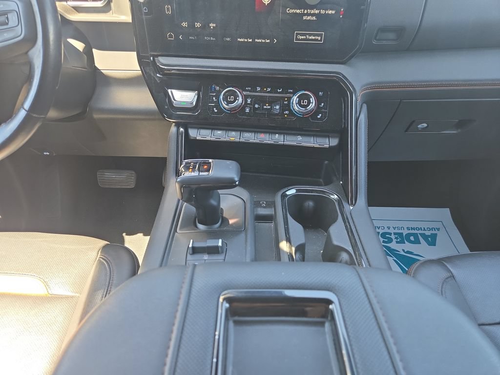 Used 2022 GMC Sierra 1500 AT4 w/ AT4 Preferred Package AWD/4WD image 13