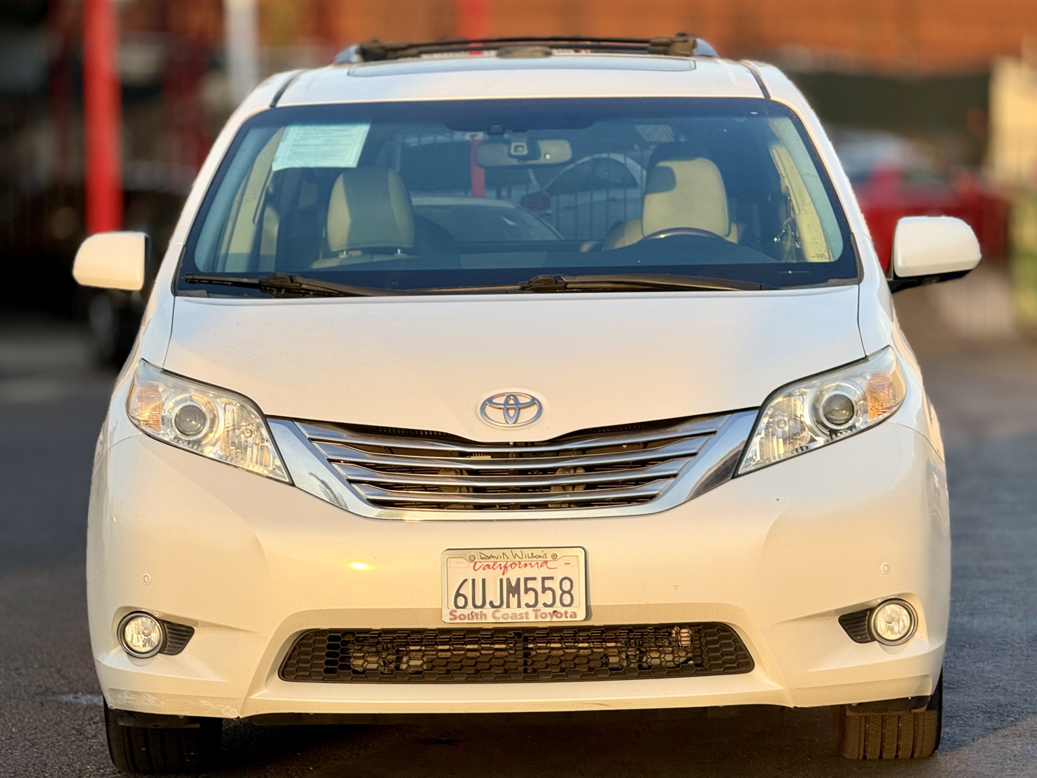 Used 2012 Toyota Sienna Limited w/ Premium Pkg AWD/4WD image 6