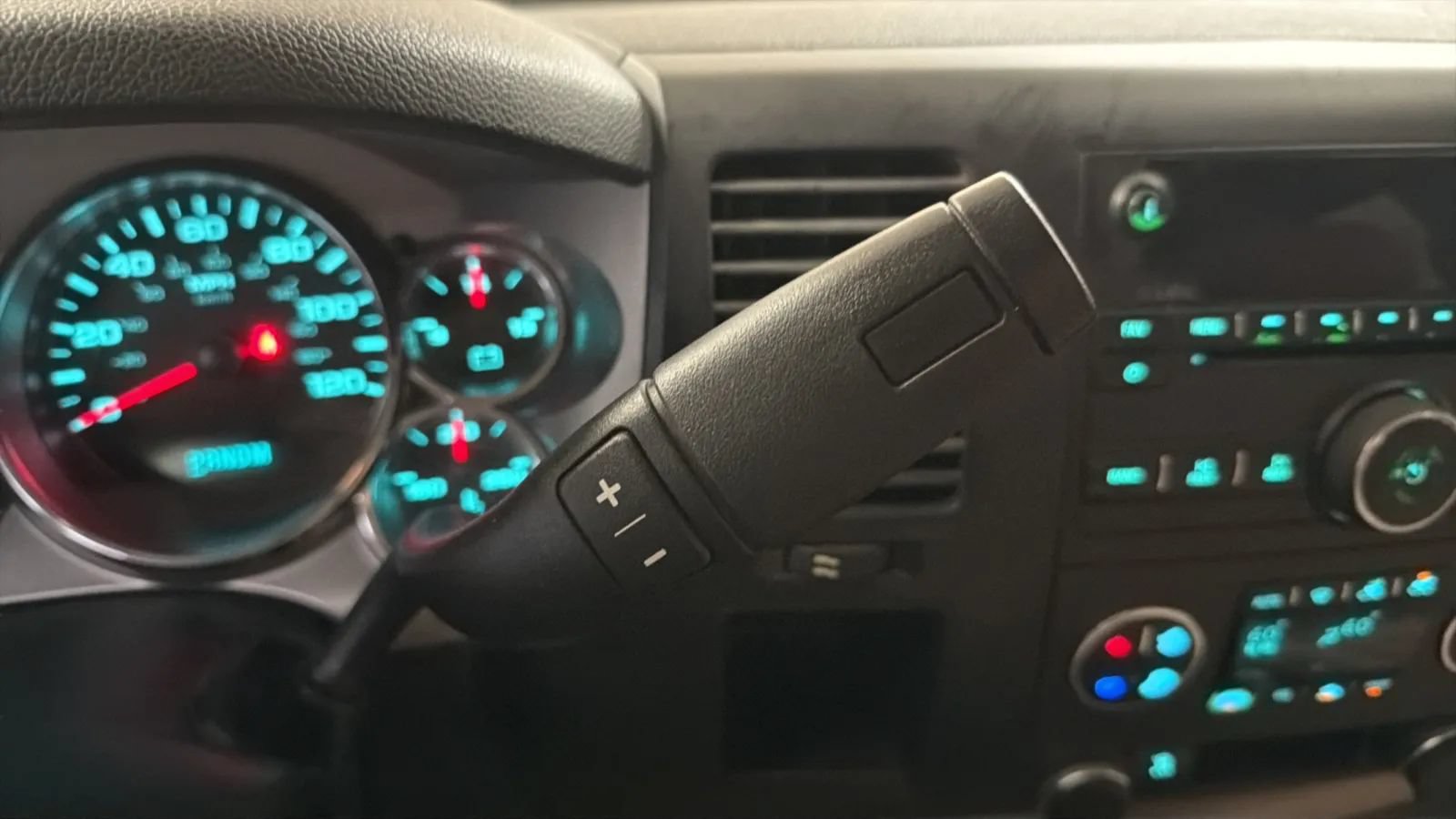 Used 2010 Chevrolet Silverado 1500 LT w/ Power Pack Plus RWD image 12