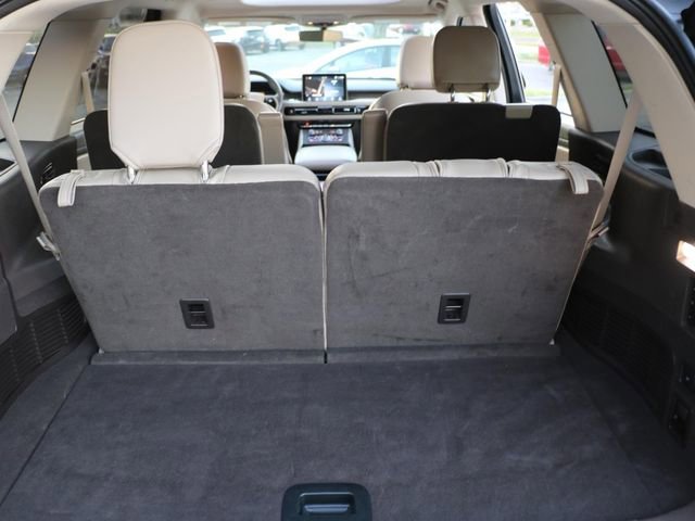Used 2023 Lincoln Aviator Reserve w/ Equipment Group 201A image 13