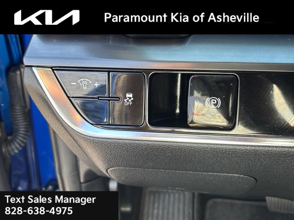 Certified 2024 Kia Sportage EX image 16