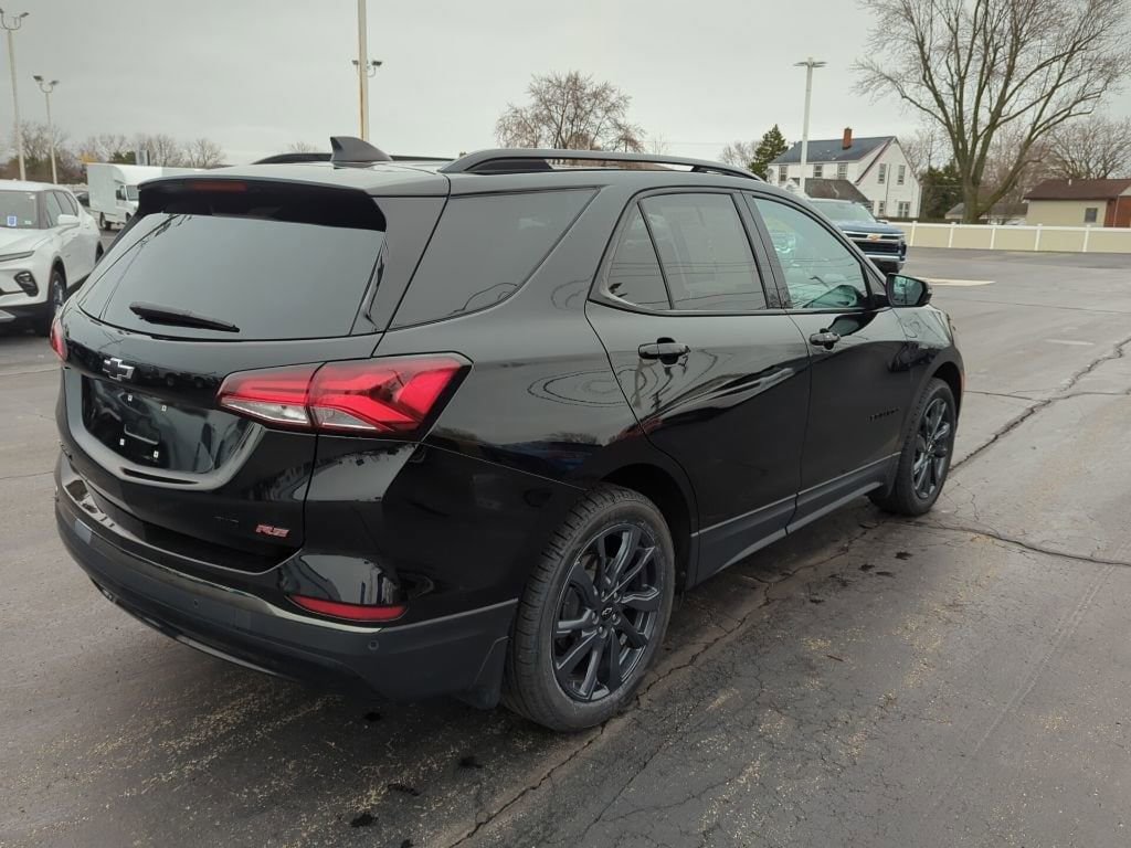Certified 2023 Chevrolet Equinox RS w/ RS Leather Package image 9