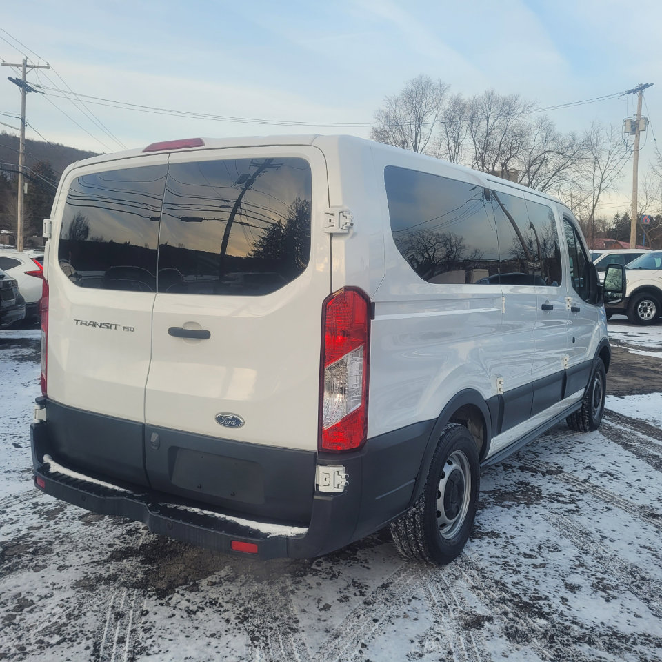 Used 2016 Ford Transit 150 XL image 8