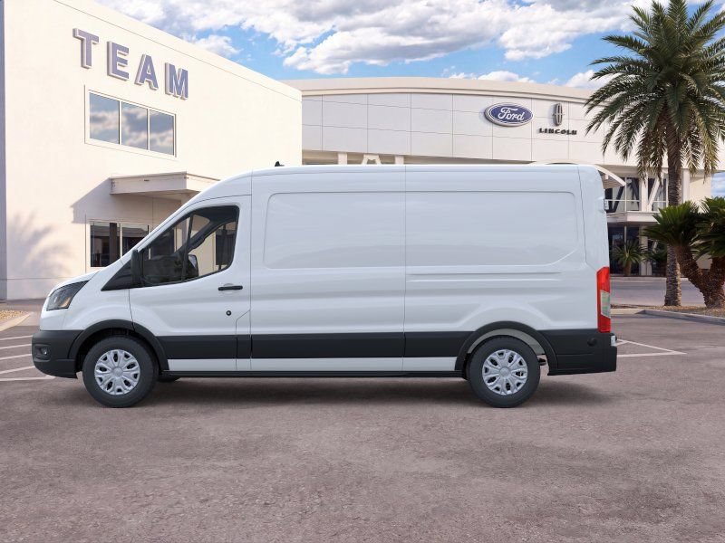 New 2025 Ford E-Transit 148 Medium Roof RWD image 3