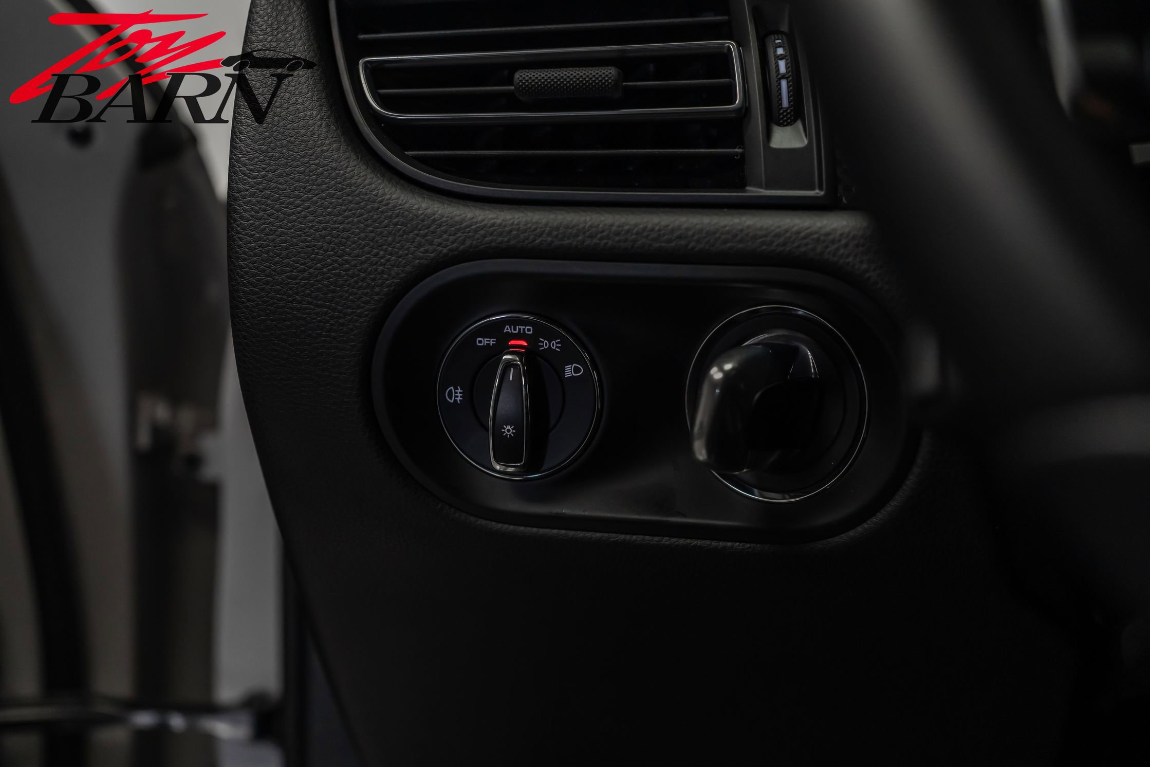 Used 2023 Porsche Macan S image 29