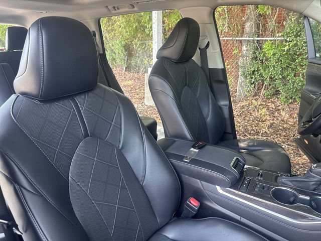 Used 2022 Toyota Highlander Platinum AWD/4WD image 10