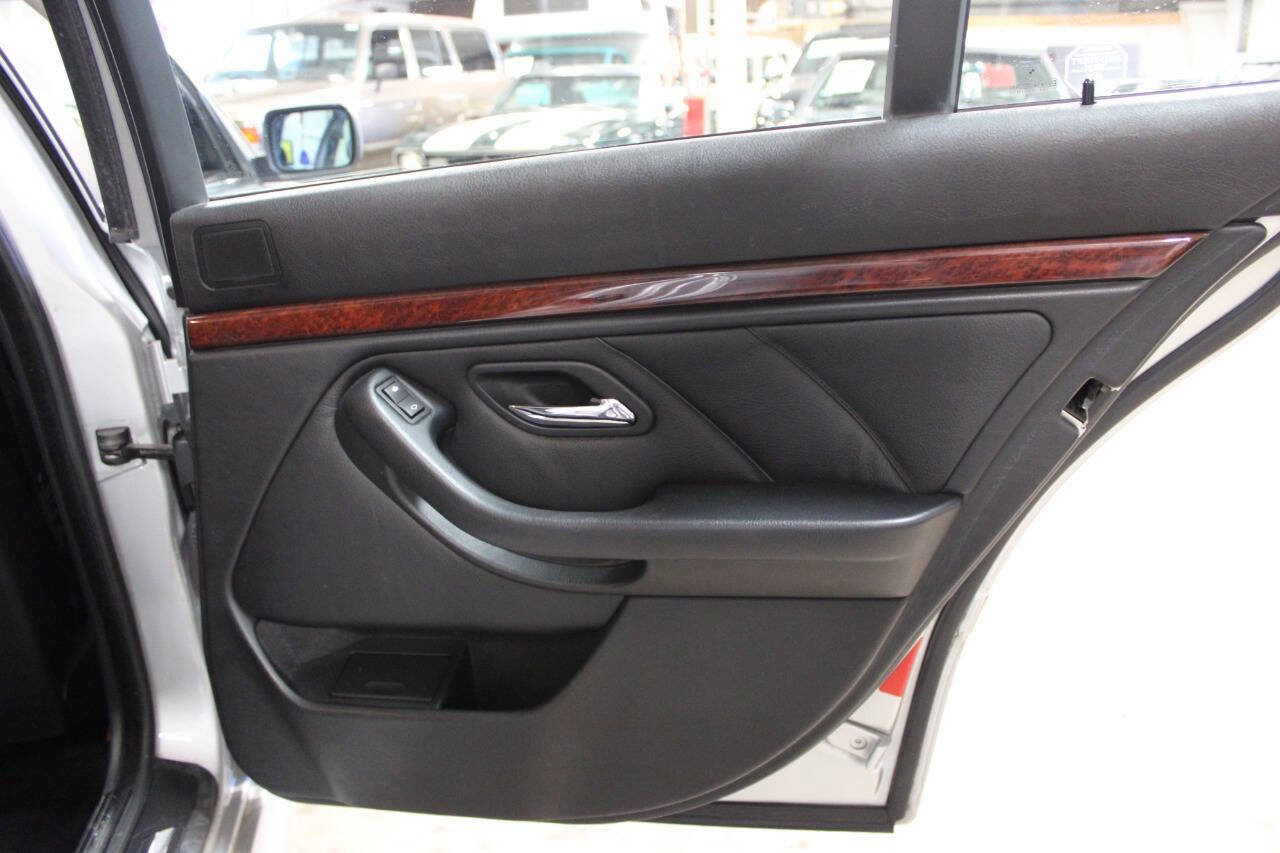 Used 2000 BMW 528i Sedan image 27